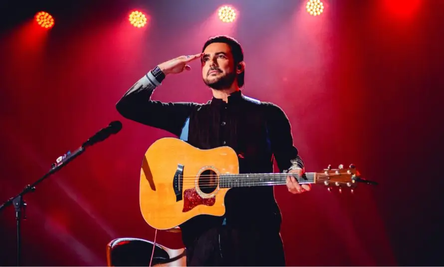 El cantante chileno Beto Cuevas regresa a El Salvador con un concierto acústico