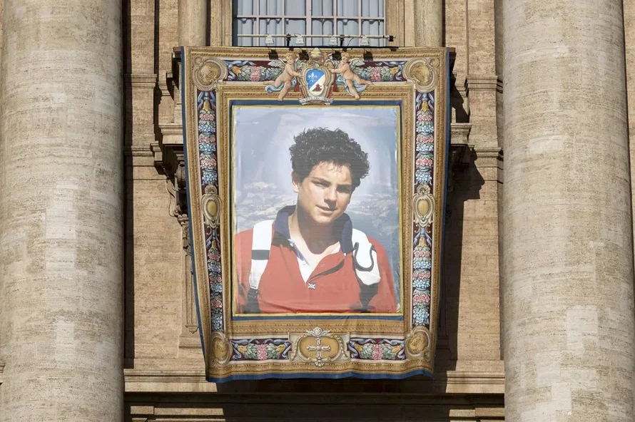 El Papa León XIV canoniza a Carlo Acutis, el primer santo milenial de la Iglesia Católica