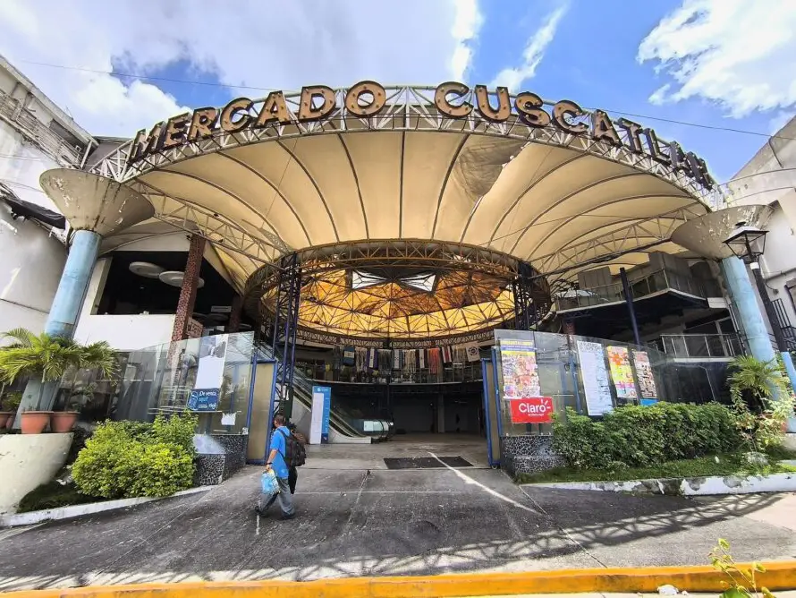 Vendedores de mercado Cuscatlán tienen hasta el próximo domingo para desalojar por remodelación