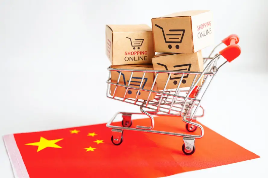 El Salvador alcanza cifra histórica de compras a China, al superar los $2,400 millones en ocho meses de 2025