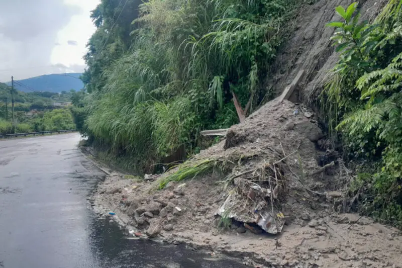Advierten "amenaza alta de deslizamientos" en Chalatenango, Cabañas, Morazán y La Unión