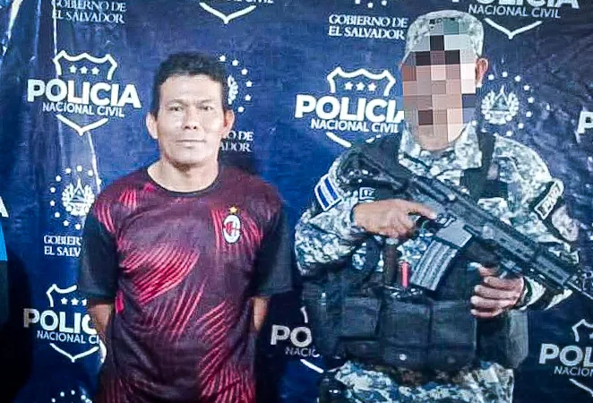 Un hombre seguirá detenido por asesinar a otro en Acajutla