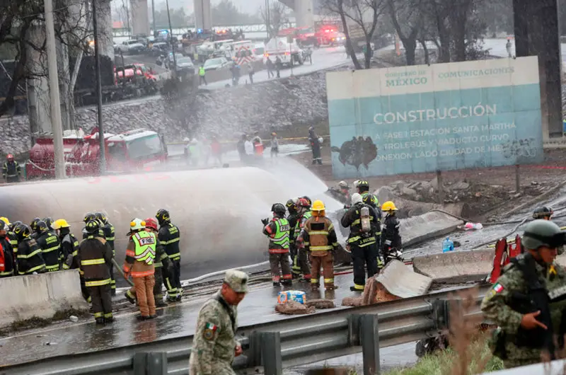 Ciudad de México establecerá protocolo para vehículos de carga tras explosión de camión