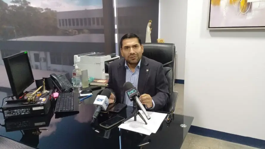 Diputado Lira sobre condena a Muyshondt: “Algunos que han cometido errores están condenados, pero otros tienen la venia del gobierno"