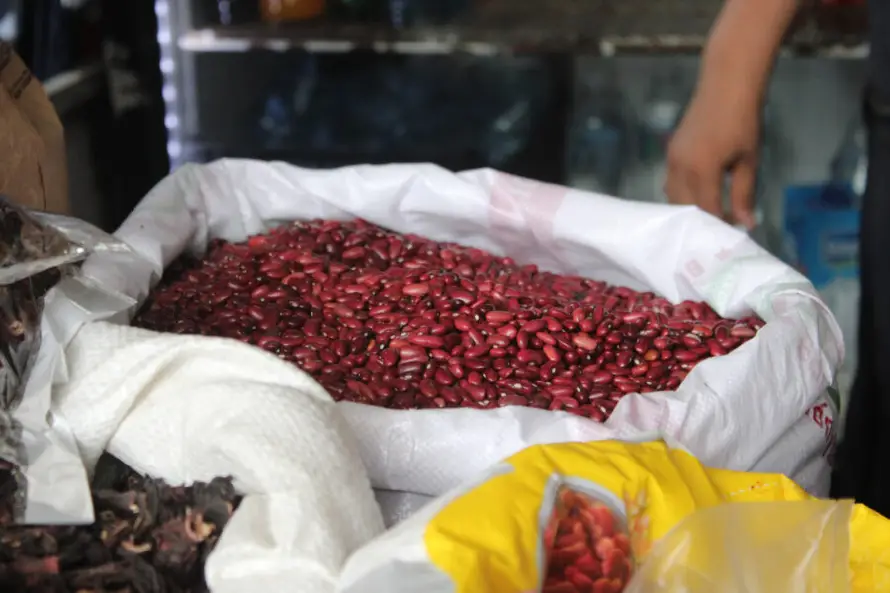 Agricultura niega escasez de frijoles y pide comprar la libra a $0.70 en agromercados