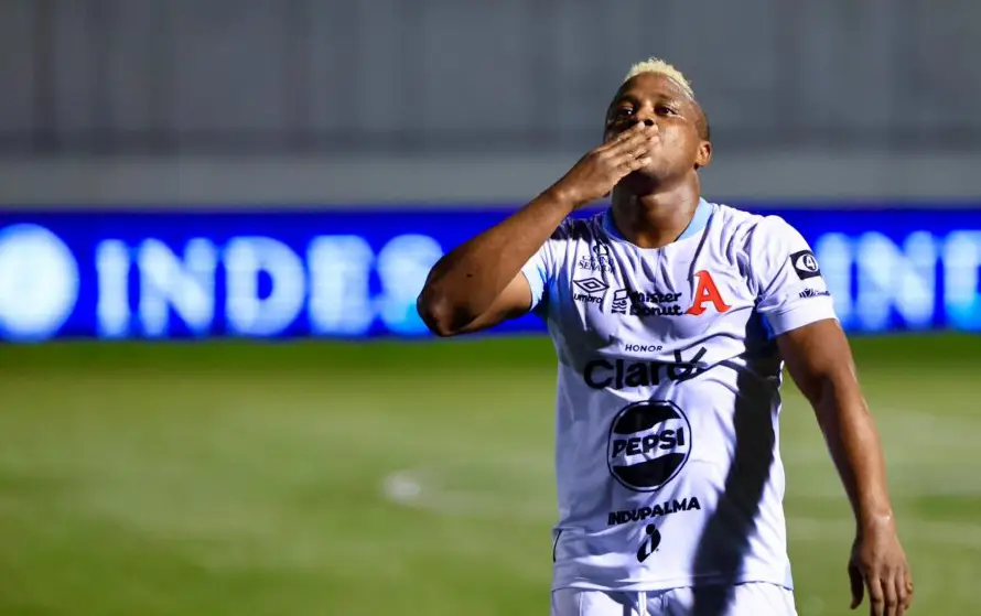 Alianza sufre pero vence 1-0 a Inter FA con un gol sobre la hora