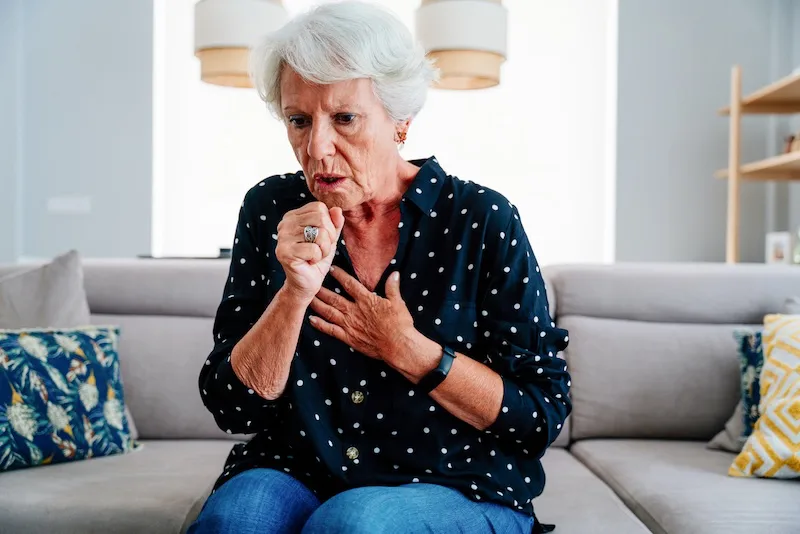 Descubren proteína que debilita defensa contra gripe en adultos mayores