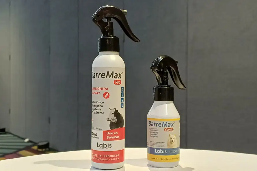 Laboratorios Labis ha distribuido más de 40 mil espray para combatir el gusano barrenador en El Salvador