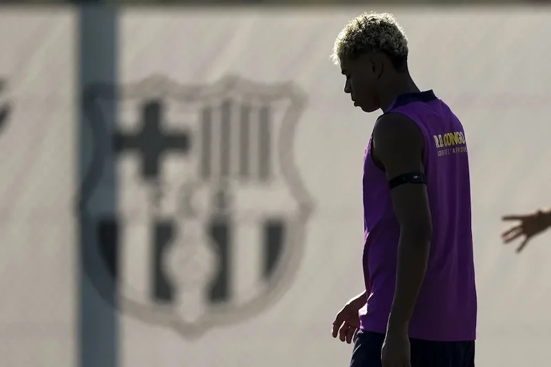 Lamine Yamal casi descartado para jugar Champions contra Newcastle