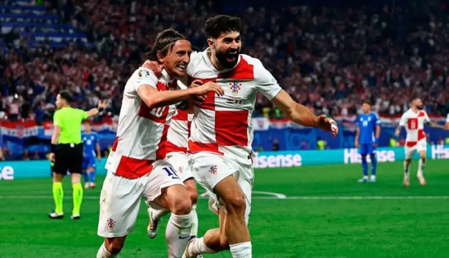 Luka Modric acerca a Croacia a su séptima participación en un Mundial