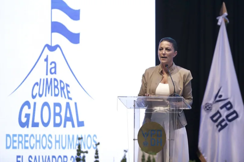 Exdiputada española de Vox destaca el "milagro" en seguridad de Bukele en El Salvador