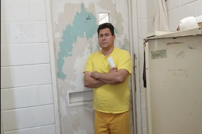 La familia del periodista salvadoreño Mario Guevara pide frenar su deportación tras 100 días detenido