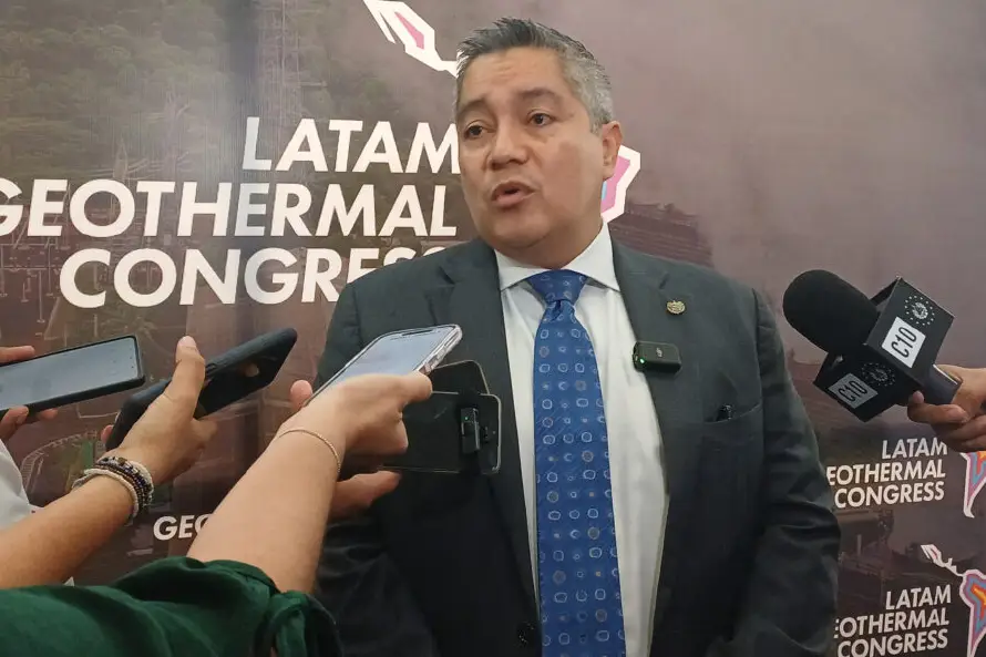 Nueva ley de geotermia buscaría respaldar inversiones del sector privado, afirma LaGeo