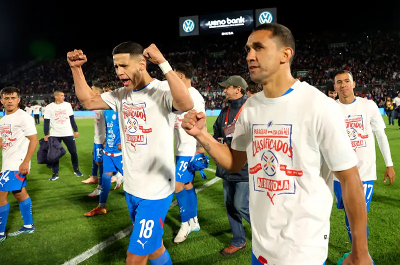 Paraguay sella su regreso soñado a un Mundial