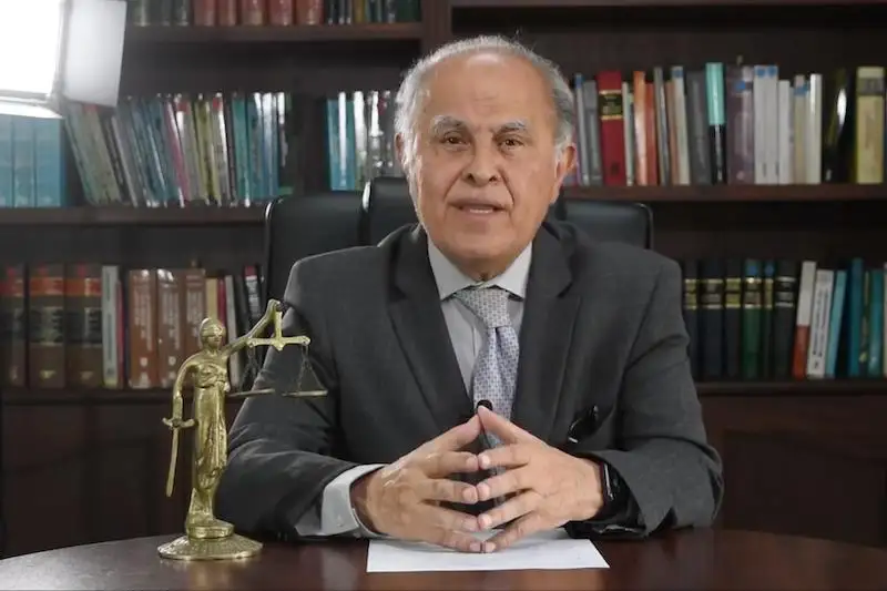 Fallece el reconocido abogado Roberto Oliva, docente formador de generaciones y exmagistrado de la CSJ