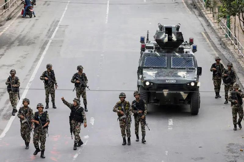 Más de 10,300 presos continúan fugados tras las protestas en Nepal