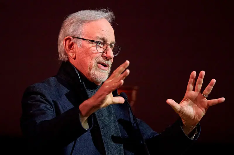 Lo que Steven Spielberg le preguntaría a un alienígena: "¿has visto 'E.T.'?".