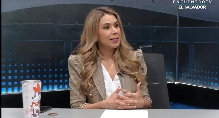 Marcela Villatoro: "¿Adónde se fueron esos $100 millones para que arreglara el sistema del agua en San Salvador?"