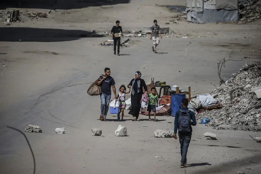 Ejército israelí mata a 60 palestinos mientras Trump dice negocia liberación de 48 rehenes con Hamás