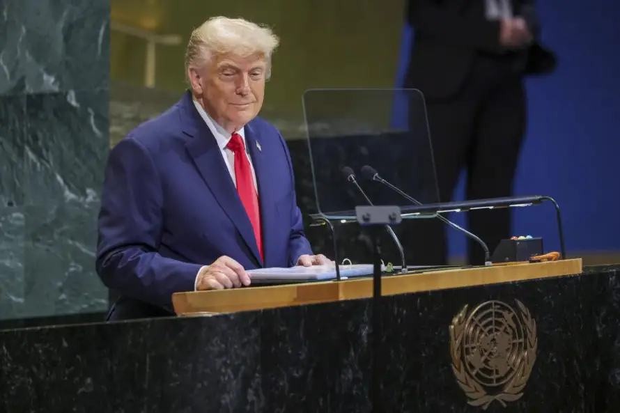 Trump agradece a El Salvador por ayudarle a "encarcelar a tantos criminales"