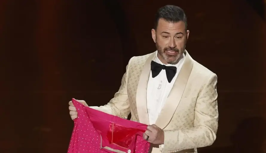 Hasta la competencia de Jimmy Kimmel sale en su apoyo: "Todos somos él"