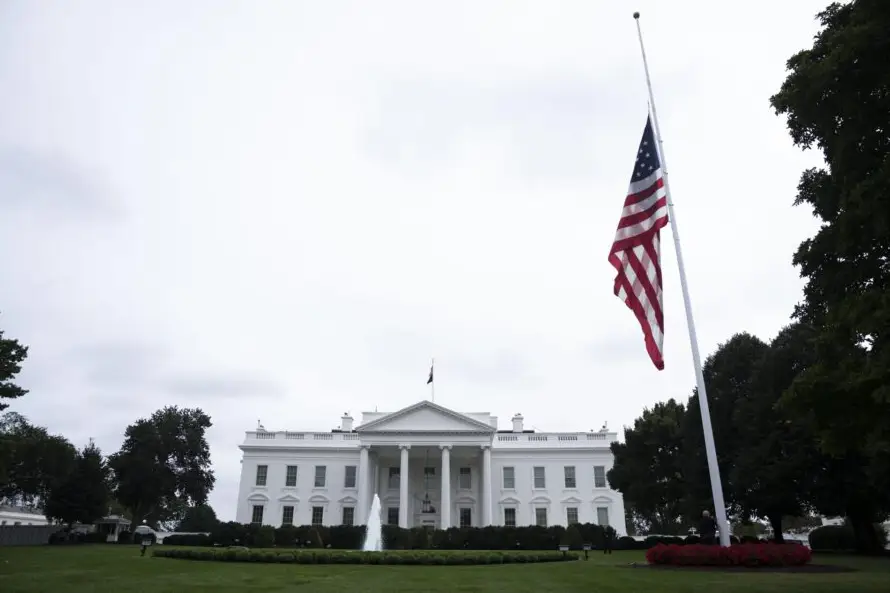El FBI eleva el nivel de alerta terrorista en Estados Unidos por el ataque a Irán