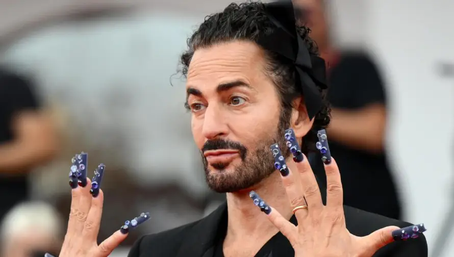 Marc Jacobs en Venecia: "He descubierto que me beneficia no sentir vergüenza"