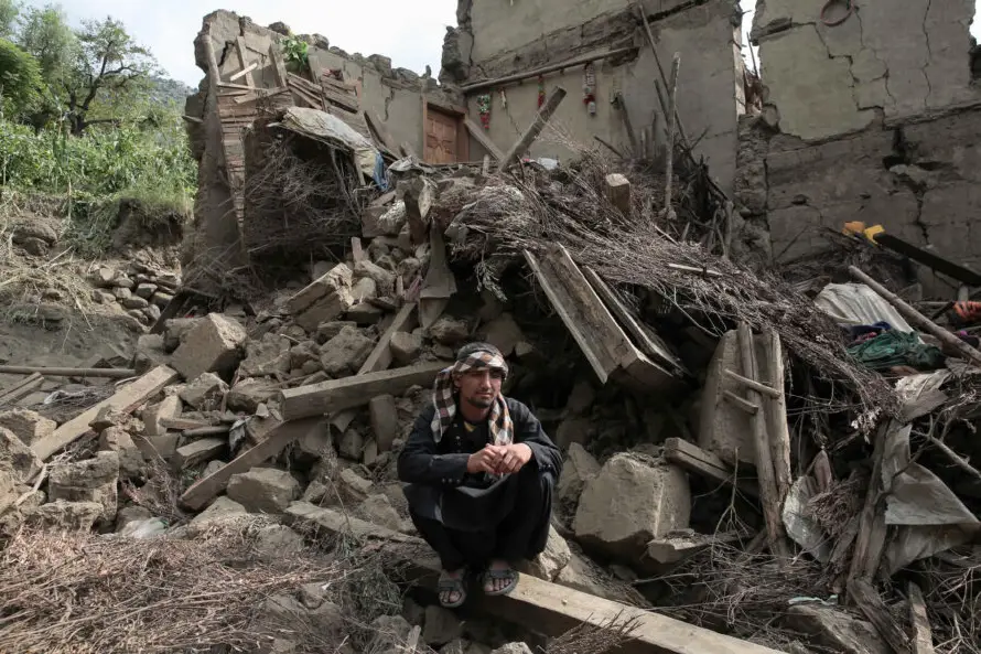 Un nuevo sismo de magnitud 4.7 afecta al este de Afganistán, devastado por otro terremoto