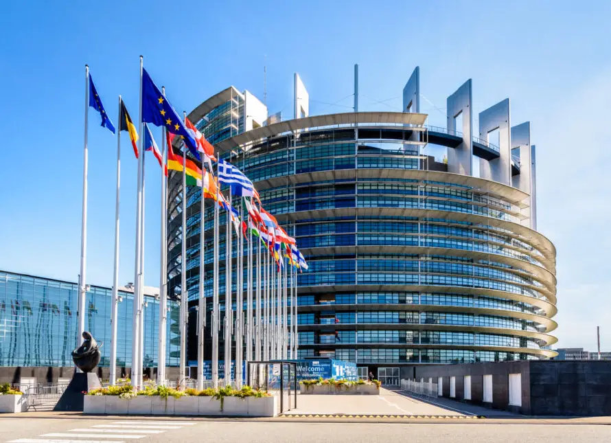 La Eurocámara intentará reequilibrar el pacto comercial UE-EEUU durante su tramitación