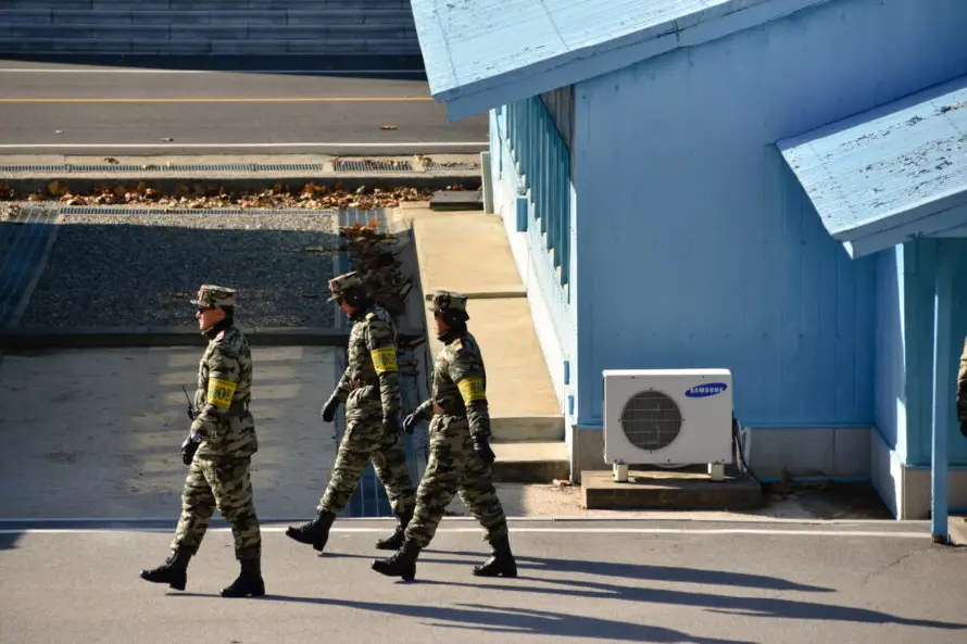Pionyang mandará a otros 6,000 soldados a Ucrania, dice Seúl antes del encuentro Kim-Putin