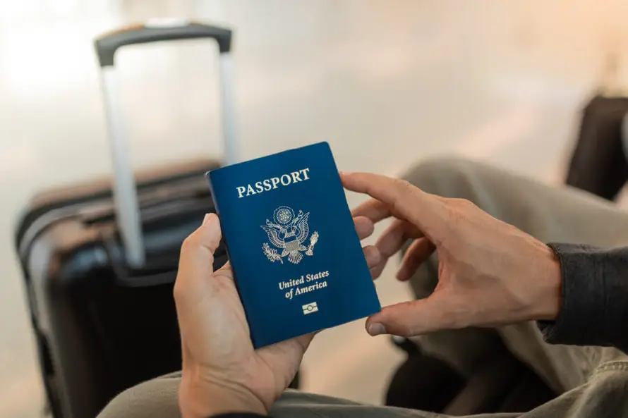 Trump pide al Tribunal Supremo mantener el género asignado al nacer en los pasaportes de trans