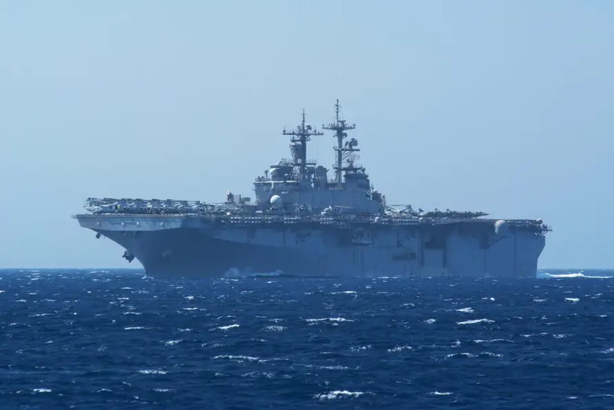 Trump asegura que EE.UU. atacó a una tercera embarcación con drogas en el mar Caribe