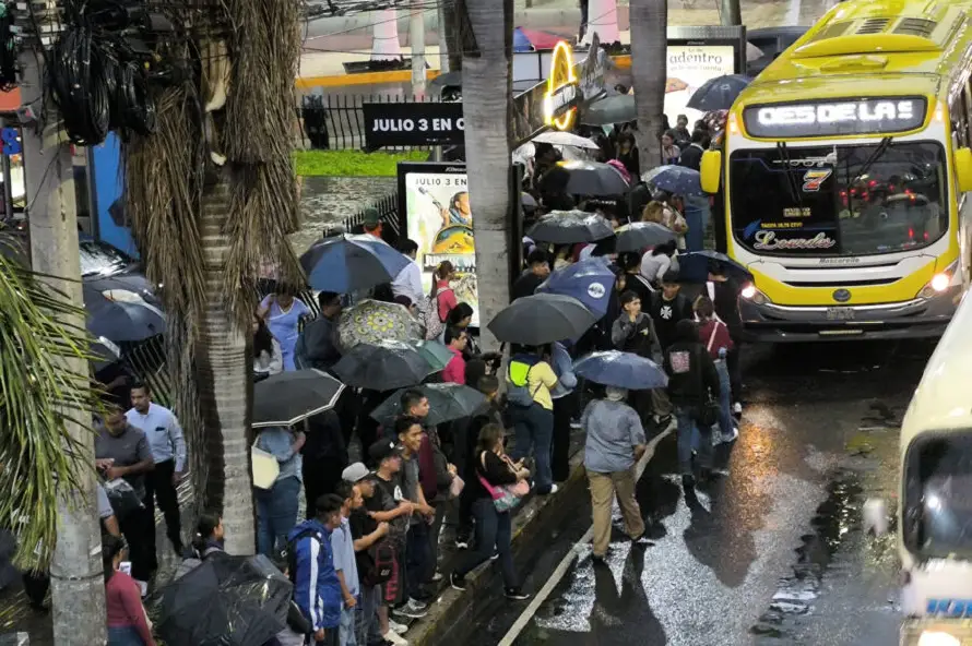 Protección Civil ratifica alerta verde por paso de onda tropical
