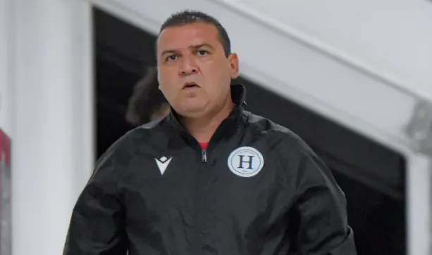 Gabriel Álvarez, técnico de Hércules: “El jugador que no quiera trabajar con nosotros que de un paso al costado”