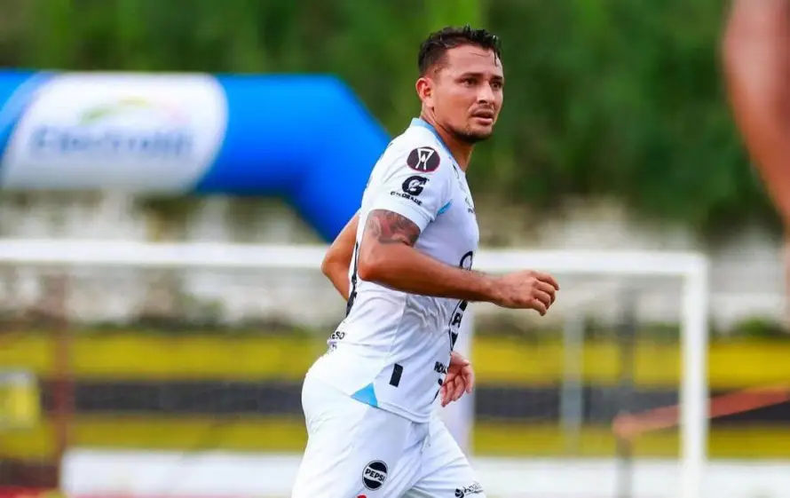 Alianza gana con sufrimiento 1-0 ante Zacatecoluca