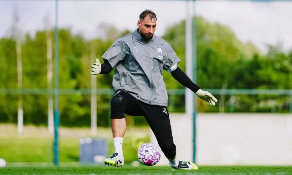 Pep Guardiola: "No hemos traído a Donnarumma para que haga lo de Ederson"