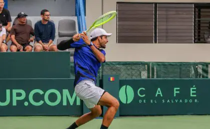 Copa Davis: Marcelo Arévalo cae en el debut y Rumanía se adelanta en la serie