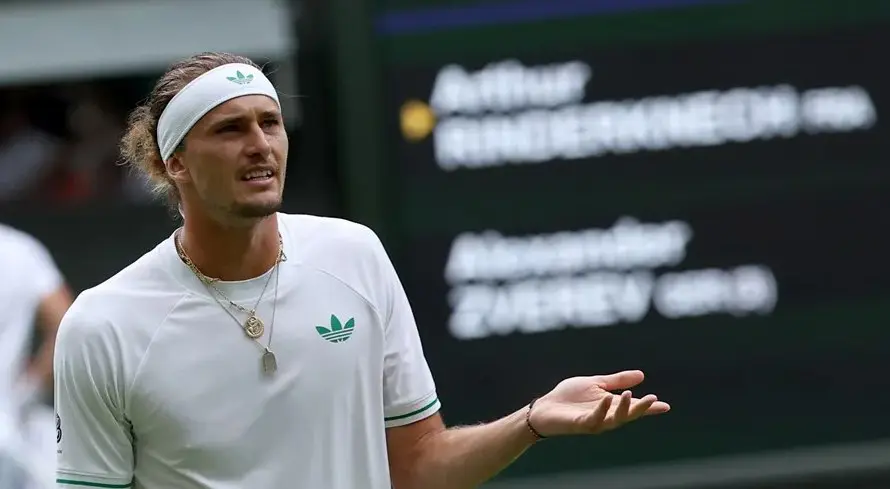 Zverev, Medvédev y De Miñaur avanzan firmes; Rublev se despide del Abierto de China