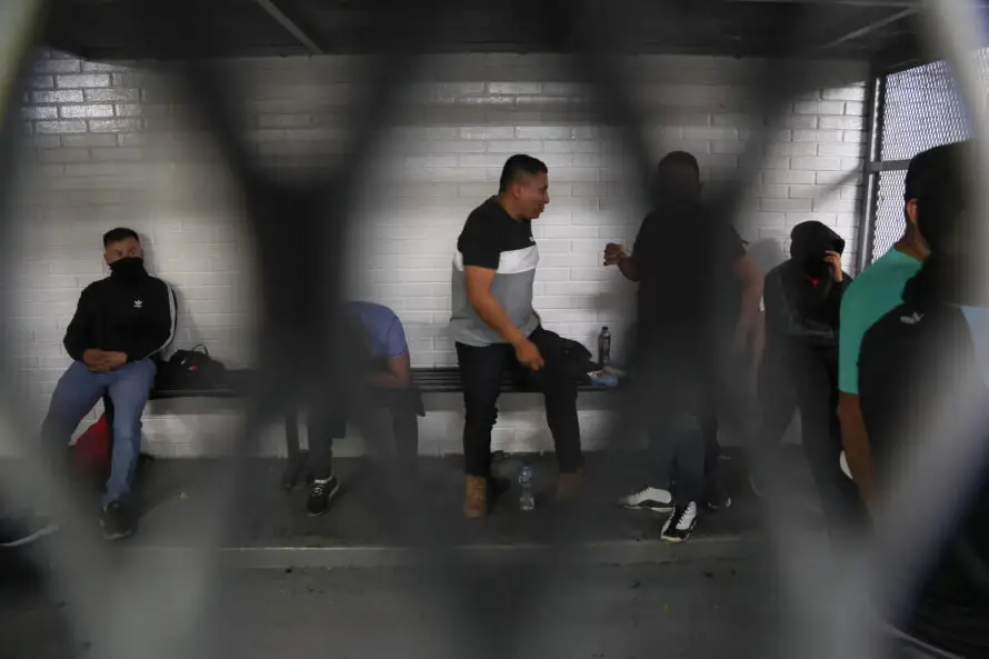 Detenidos 23 guardias penitenciarios por fuga de pandilleros en Guatemala