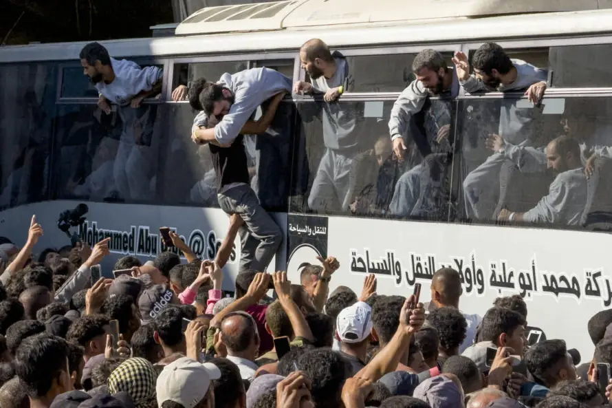 Prisioneros palestinos liberados denuncian torturas y abusos