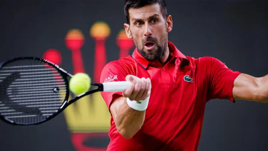 Djokovic alcanza su décima semifinal en el Masters de Shanghái