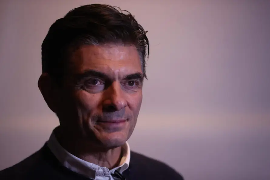 Presidente electo de Bolivia viajará a EE.UU. por crisis de combustible