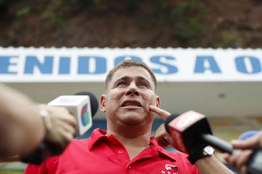 "A base de mentiras, Estados Unidos me deportó": Mario Guevara, periodista salvadoreño