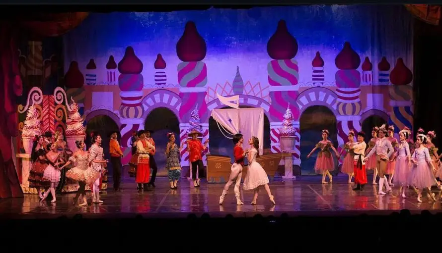 Ballet de El Salvador se adelanta a la Navidad con preventa de "El Cascanueces"