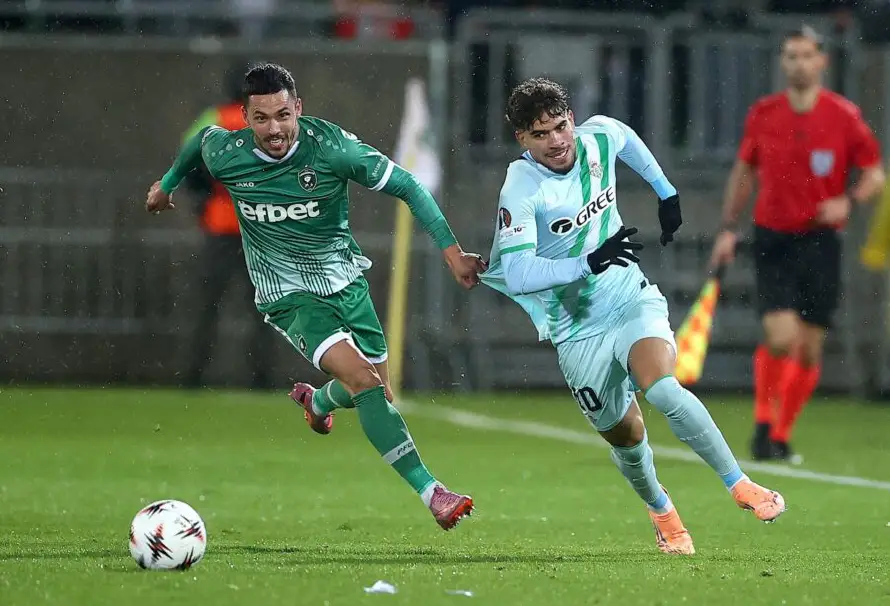 El Betis logra con solvencia su primera victoria en la Liga Europa al vencer 0-2 al Ludogorets
