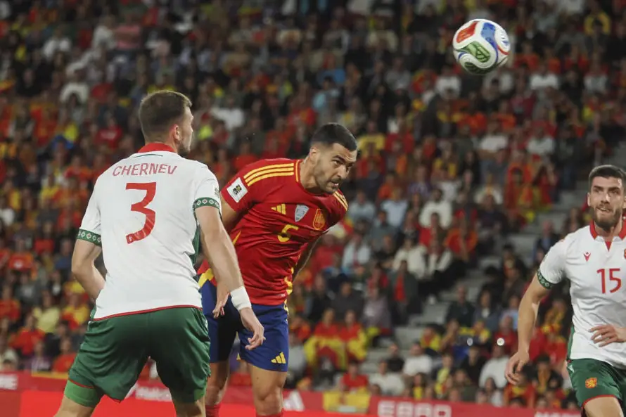 España lidera ranking FIFA; Argentina es segundo lugar