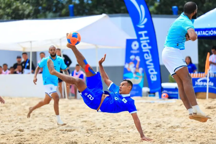 Selecta de Playa derrota 5-2 a Panamá y toma ventaja en la lucha por el oro