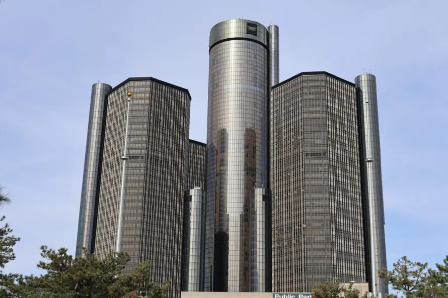 General Motors considera que el mercado de vehículos eléctricos es ahora más "natural" gracias a Trump