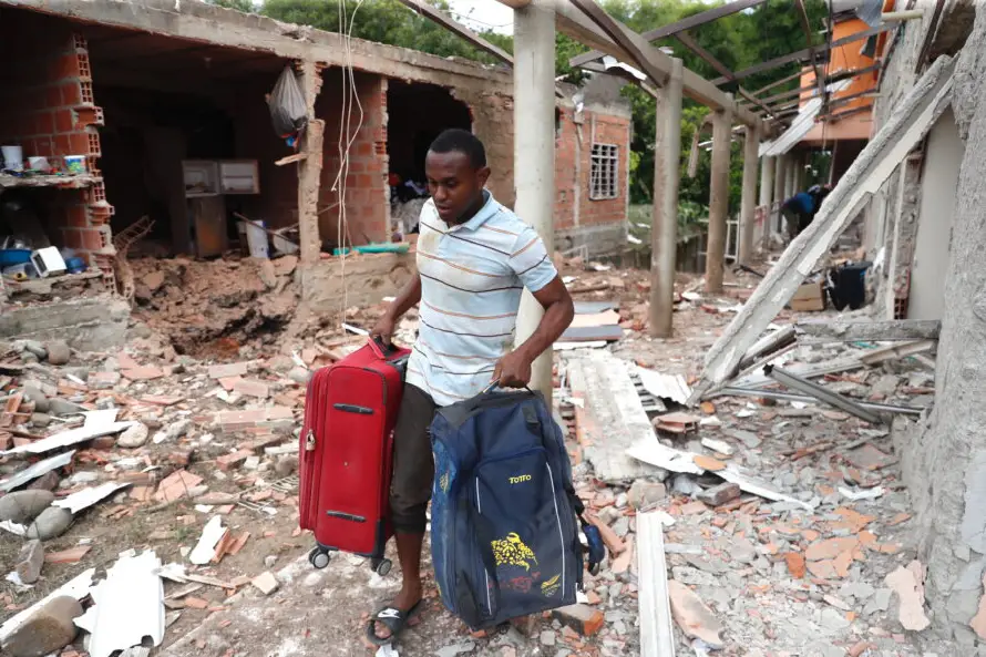 Atentado con explosivos deja casas destruidas y varios heridos en el suroeste de Colombia