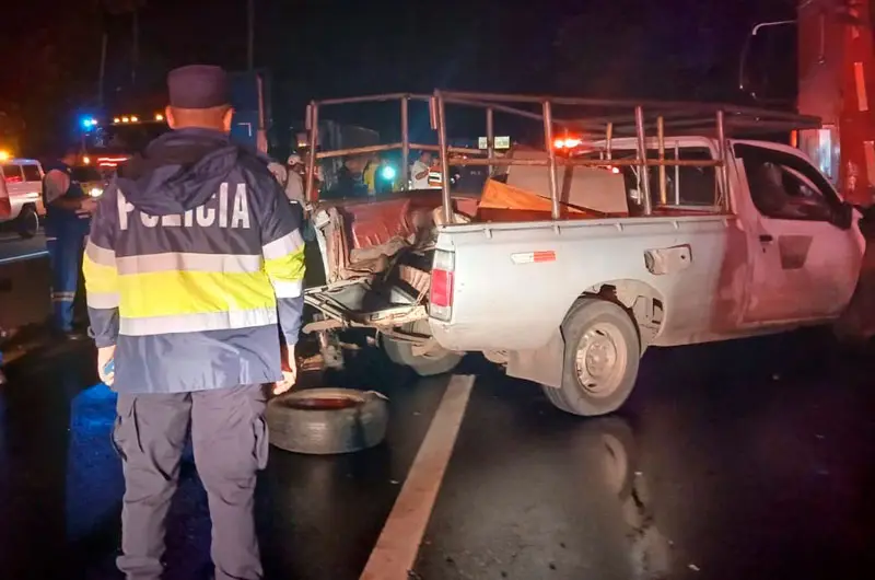Triple accidente en Sacacoyo deja una mujer fallecida
